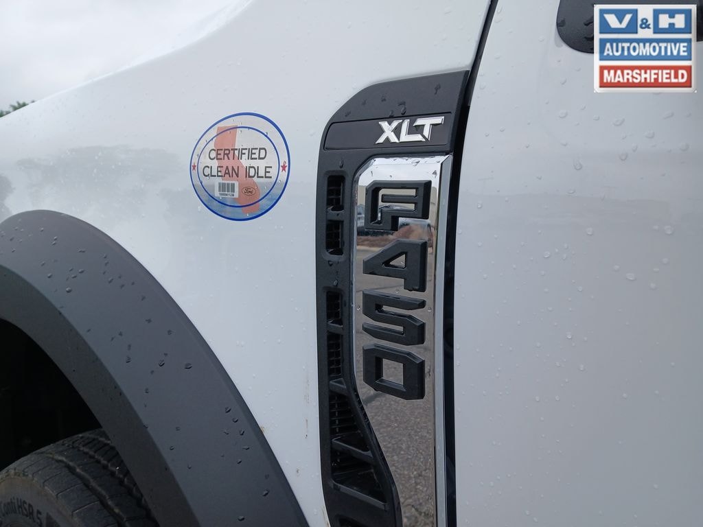 New 2026 Ford F-450SD XLT Chassis
