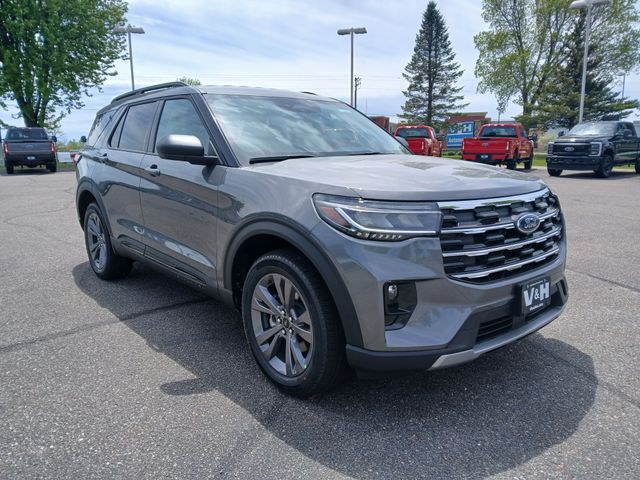 2026 Ford Explorer Active 4WD's photo