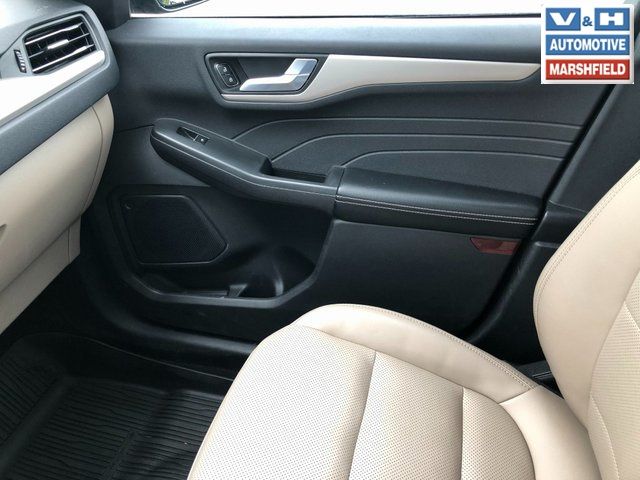 2022 Ford Escape SEL - Photo 14