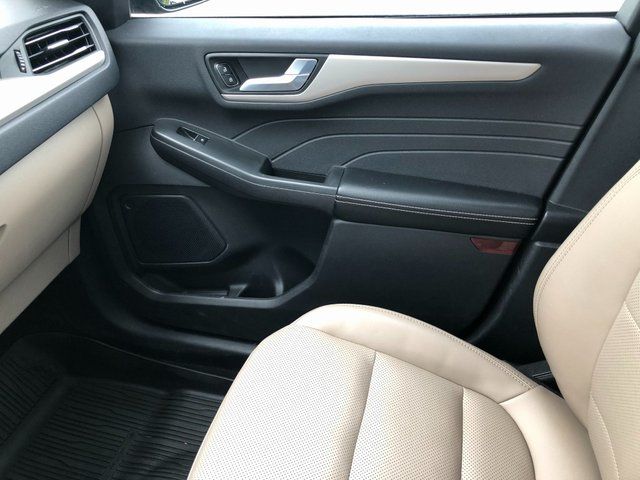 2022 Ford Escape SEL - Photo 14