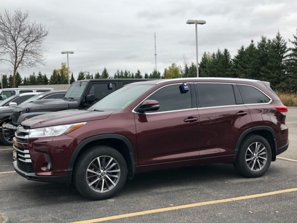 Used 2017 Toyota Highlander XLE SUV