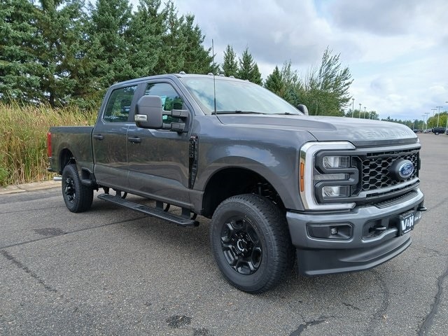 2026 Ford F-250 Super Duty XL's photo