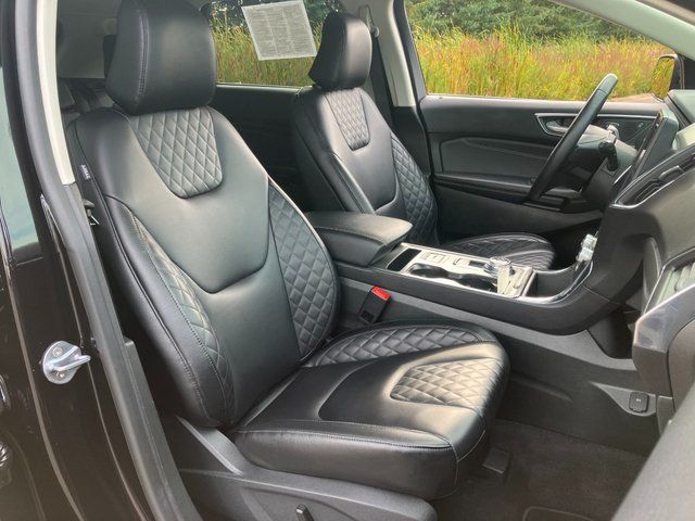 2024 Ford Edge Titanium - Photo 17