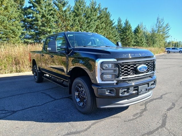 2026 Ford F-350 Super Duty XL's photo