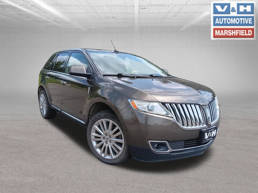 Used 2011 Lincoln MKX Base with VIN 2LMDJ8JK4BBJ05493 for sale in Marshfield, WI