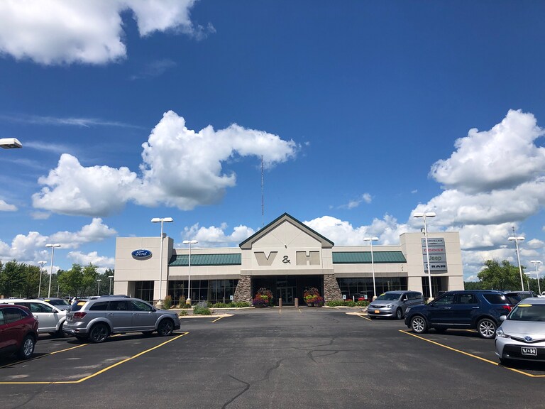 Ford, RAM, Jeep, Chrysler and Dodge Dealer Marshfield