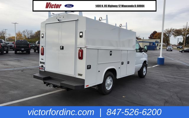 2026 Ford E-350 Base photo 3