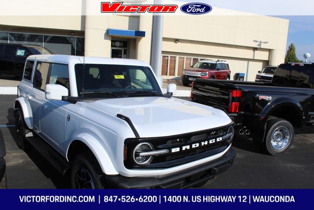 2025 Ford Bronco 4-Door Outer Banks's photo