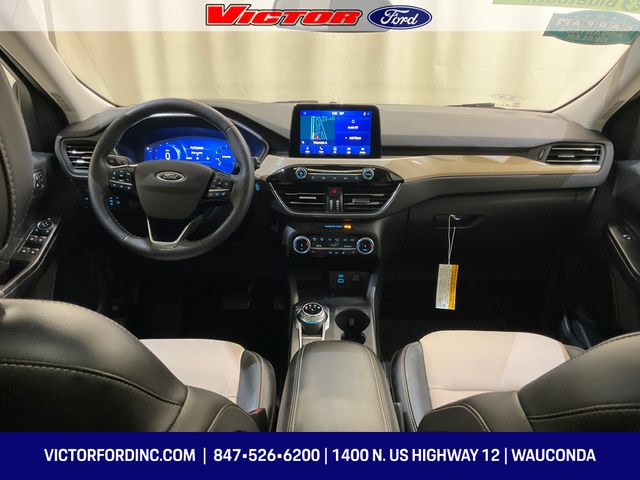 2022 Ford Escape Titanium - Photo 17