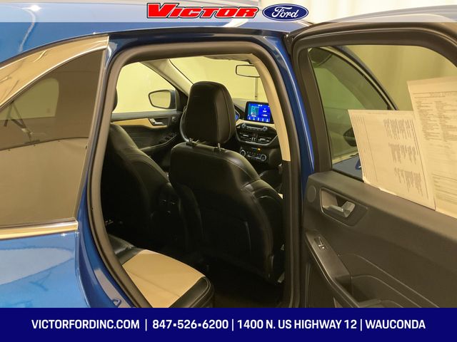 2022 Ford Escape Titanium - Photo 16