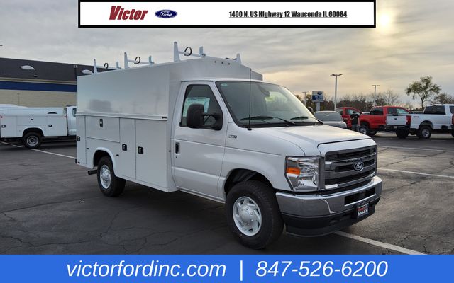 2026 Ford E-350 Base photo 4