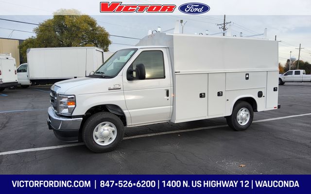 2026 Ford E-Series SRW E-350 Super Duty 138 in WB's photo