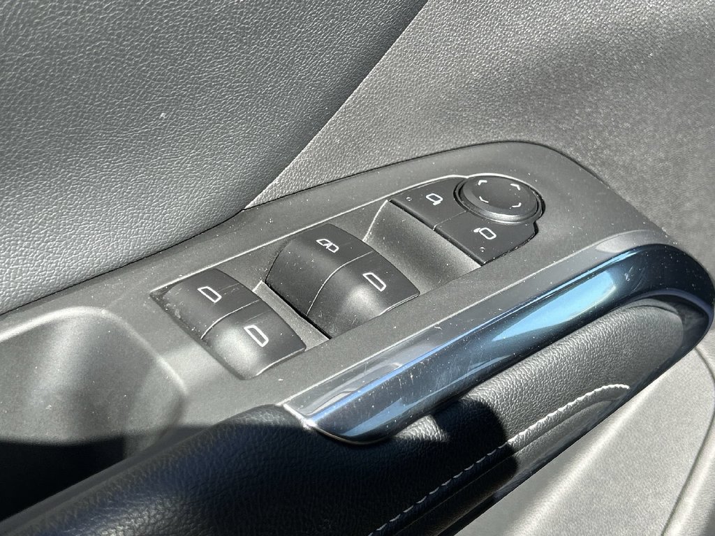 2025 Chevrolet Traverse LT - Photo 27