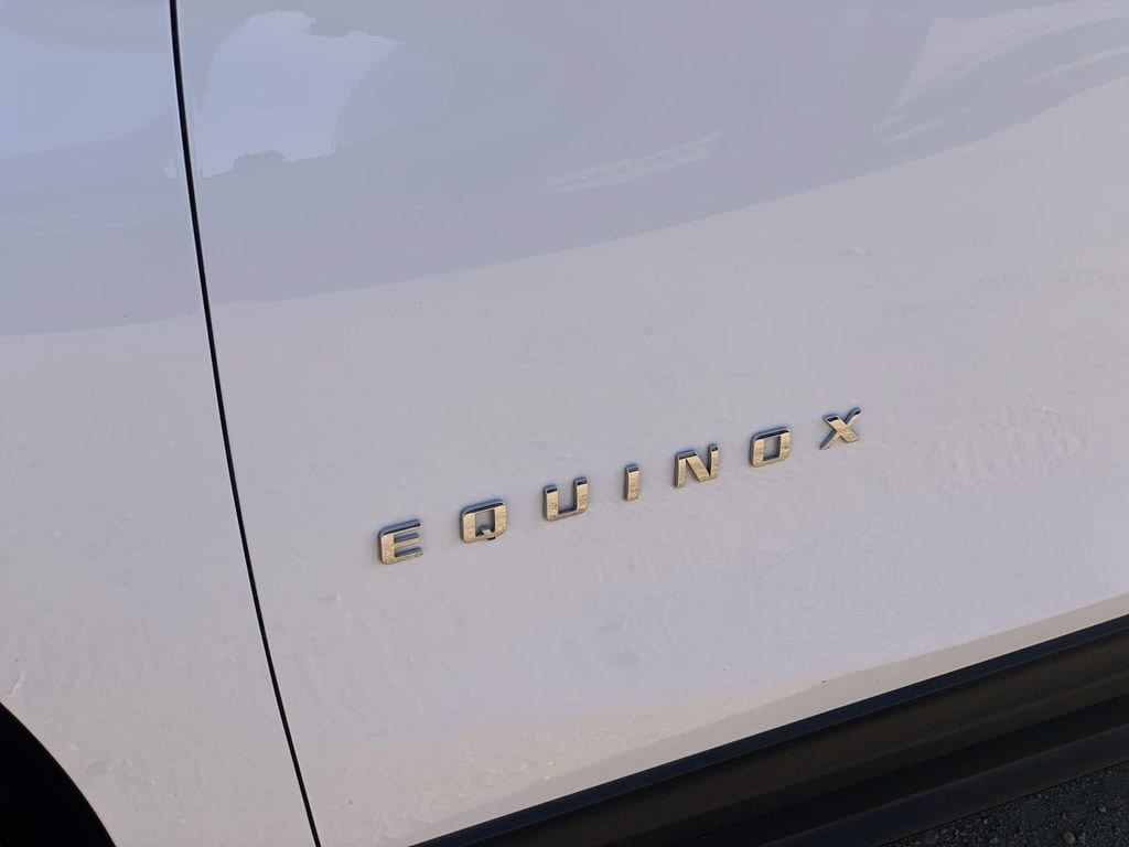 2024 Chevrolet Equinox LT - Photo 30