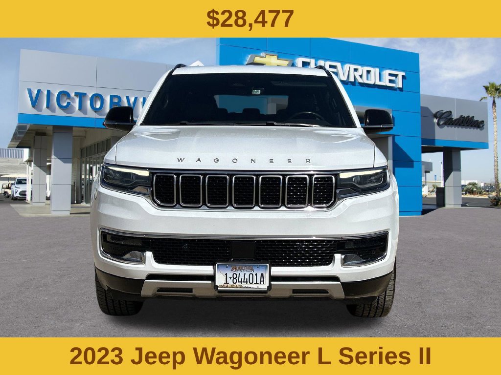 2023 Jeep Wagoneer L photo 2