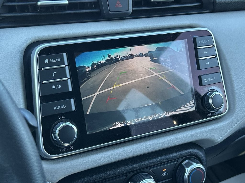 2022 Nissan Versa Sedan SV - Photo 19