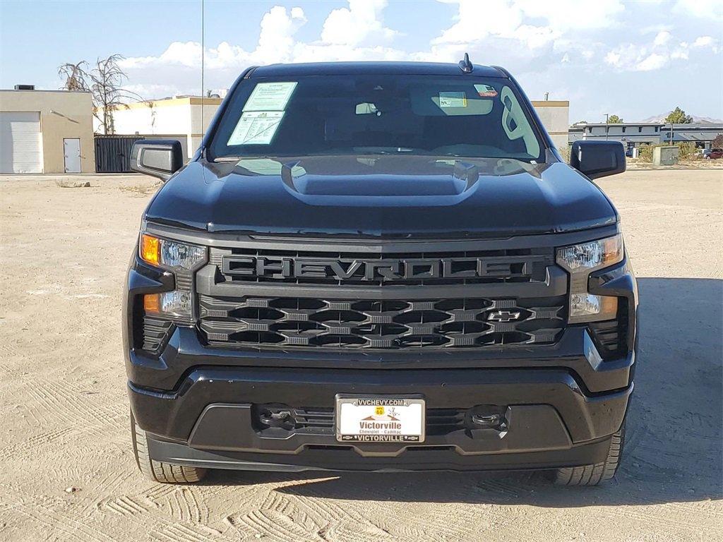 2024 Chevrolet Silverado 1500 Custom photo 2
