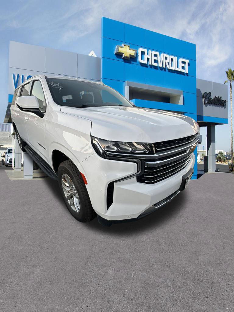 2023 Chevrolet Suburban photo 3