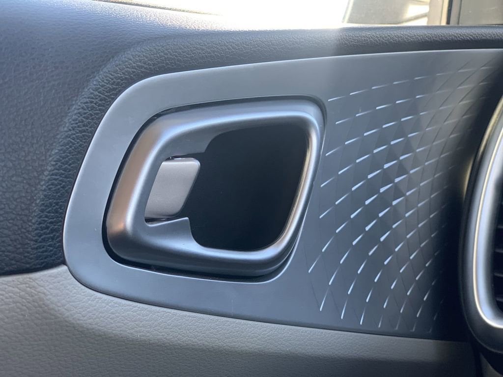 2021 Kia Soul LX - Photo 16