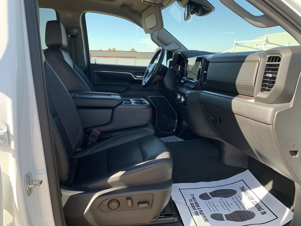 2025 GMC Sierra 1500 SLT - Photo 26