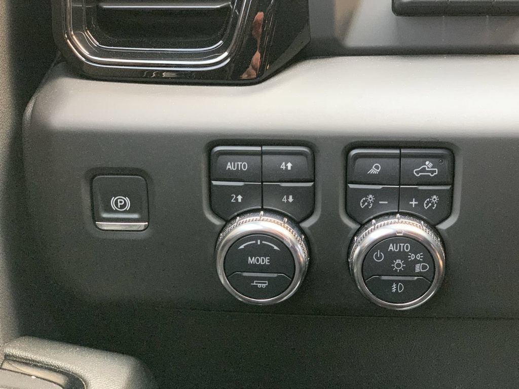 2025 GMC Sierra 2500HD AT4 - Photo 16