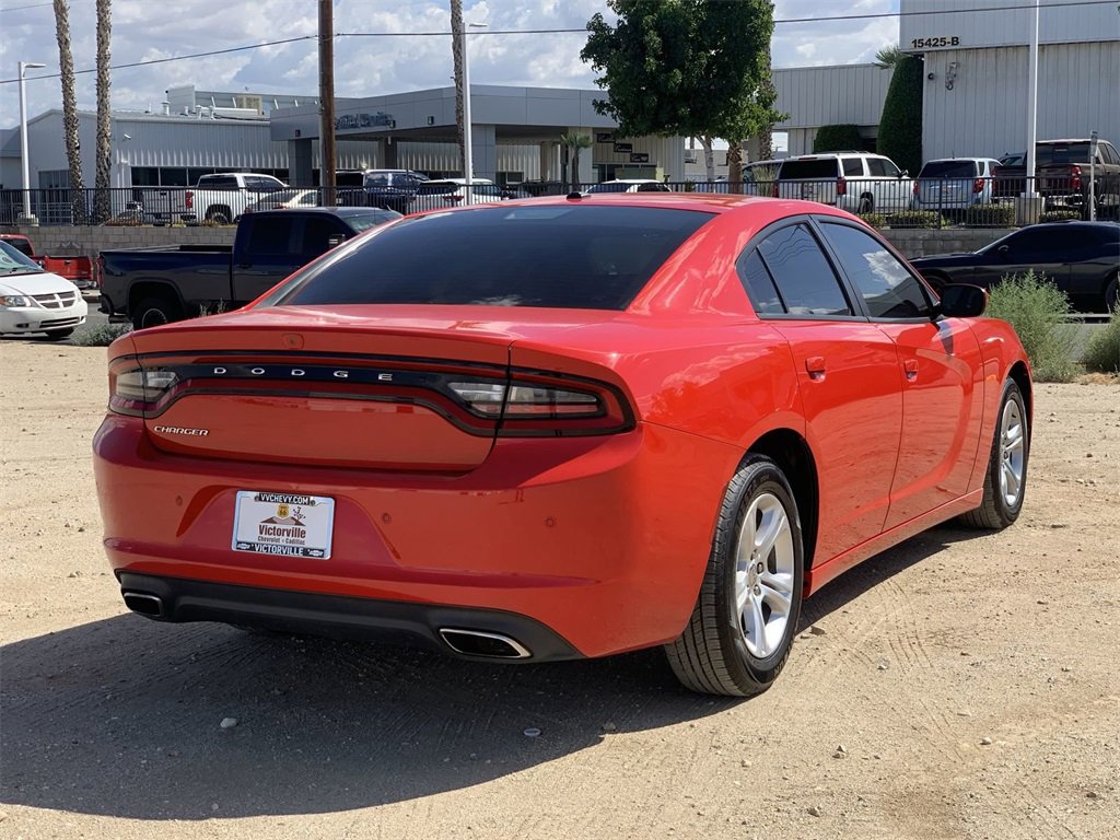 2019 Dodge Charger SXT photo 4