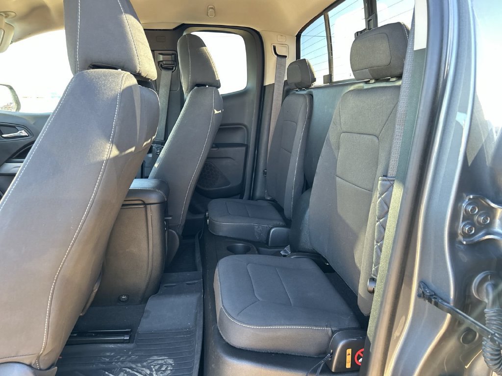 2021 Chevrolet Colorado LT - Photo 30