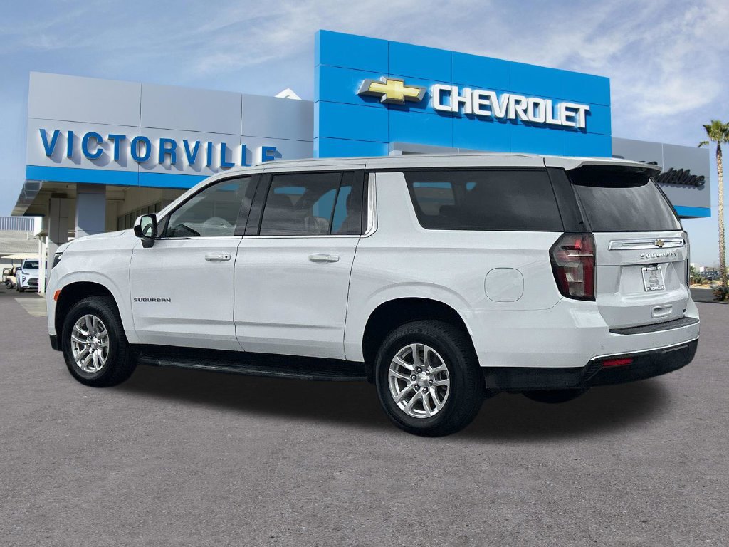 2023 Chevrolet Suburban LT - Photo 10