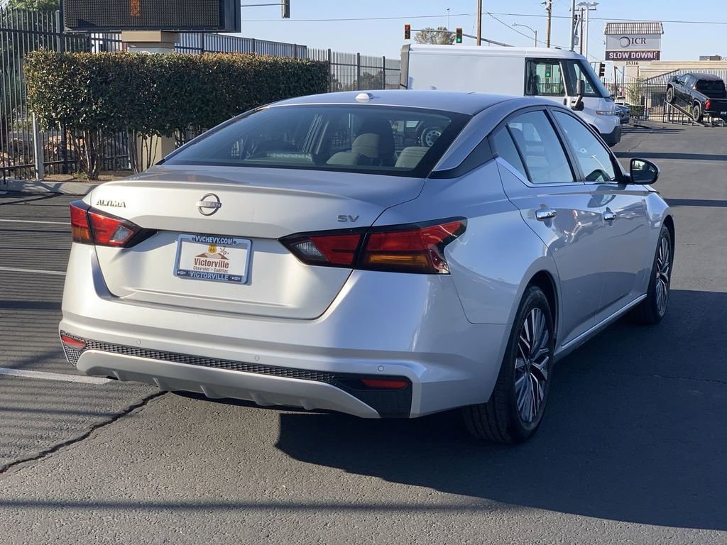 Used 2023 Nissan Altima 2.5 SV Sedan