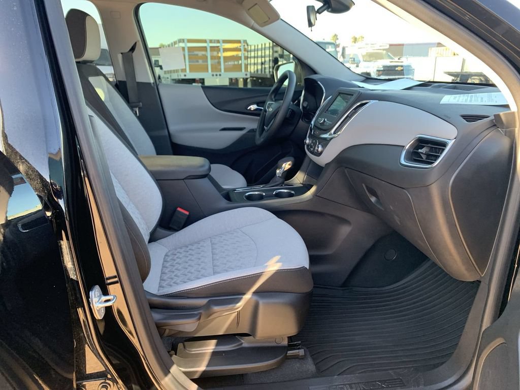 2024 Chevrolet Equinox LS - Photo 27
