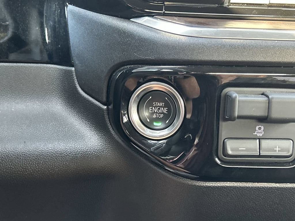 2026 GMC Sierra 1500 SLT - Photo 14