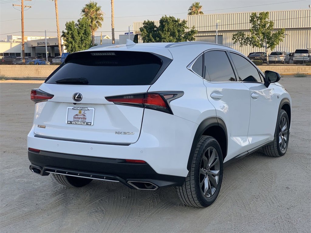 2021 Lexus NX 300 F SPORT photo 4