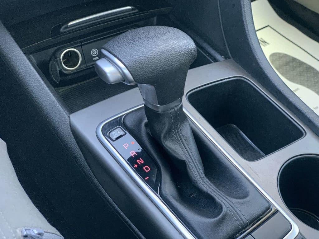 2019 Kia Optima LX - Photo 14
