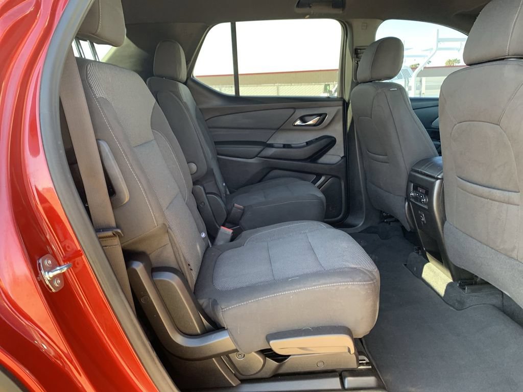 2023 Chevrolet Traverse 1LT - Photo 25