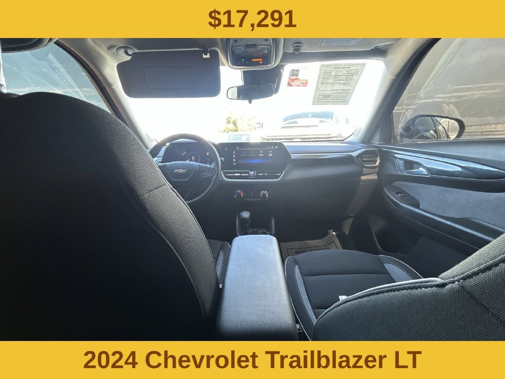 2024 Chevrolet Trailblazer photo 2