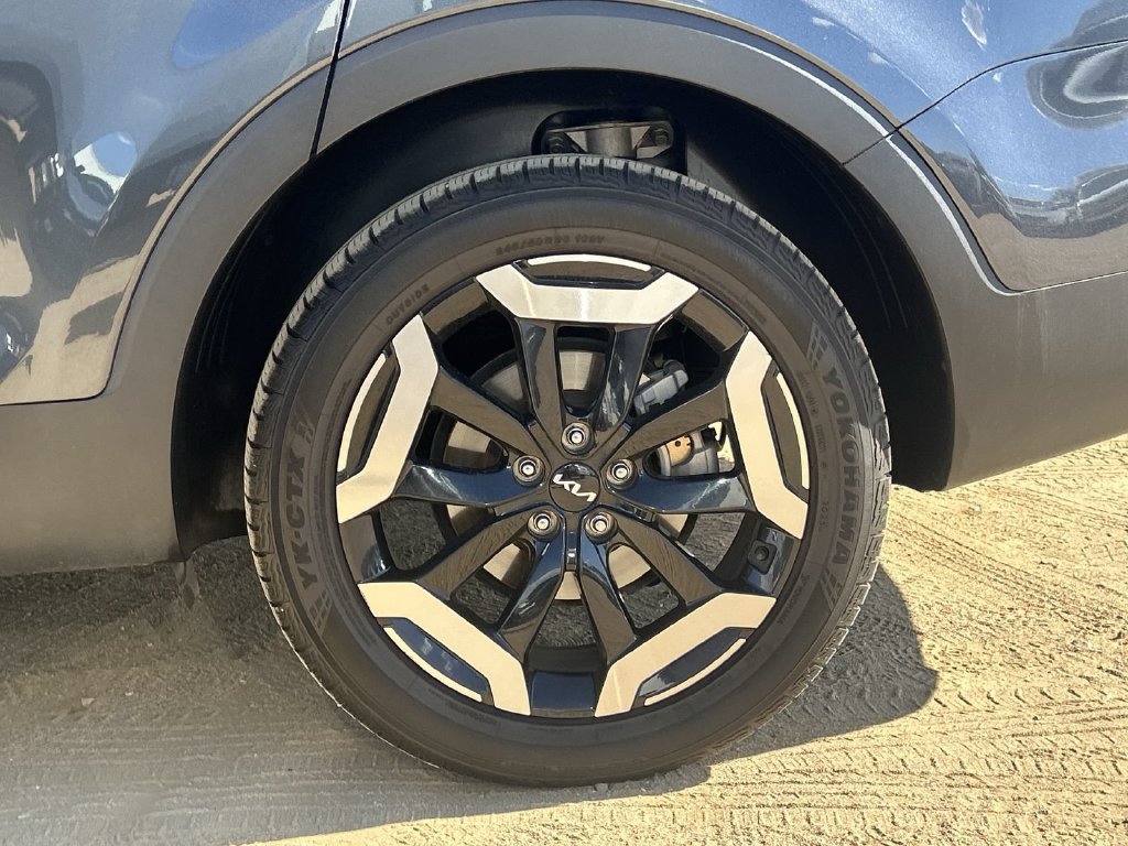 2024 Kia Telluride S - Photo 37