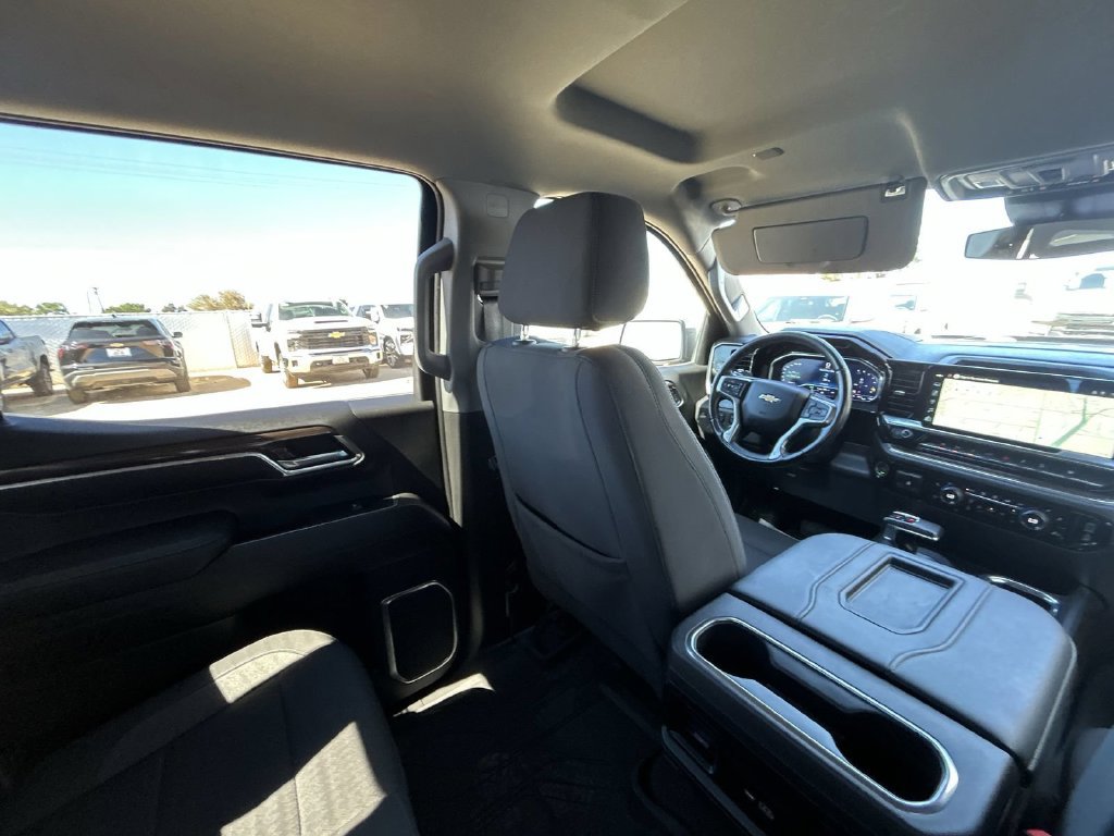 2022 Chevrolet Silverado 1500 LT - Photo 8