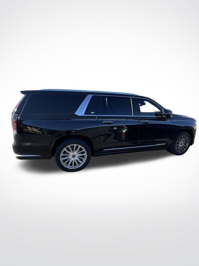 2023 Cadillac Escalade ESV photo 4