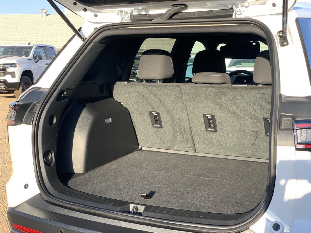 2026 Chevrolet Equinox LT - Photo 24
