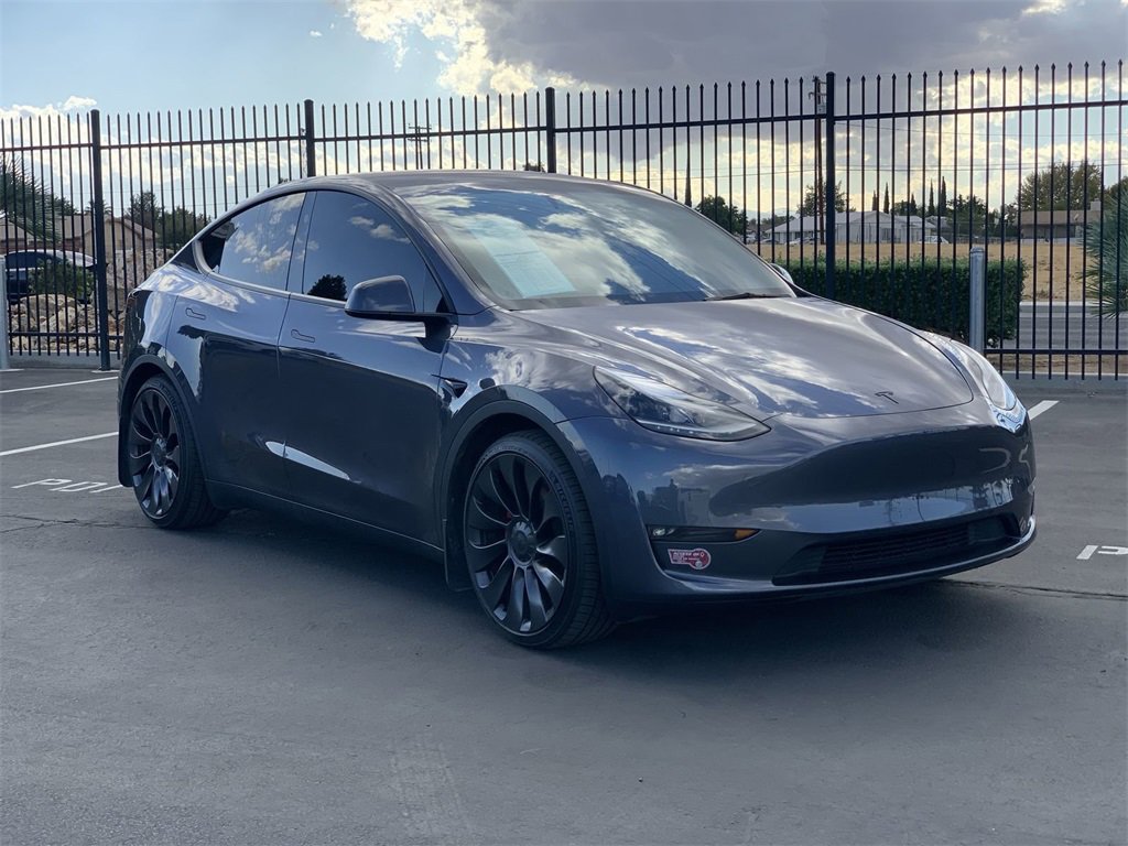 2023 Tesla Model Y Performance photo 3