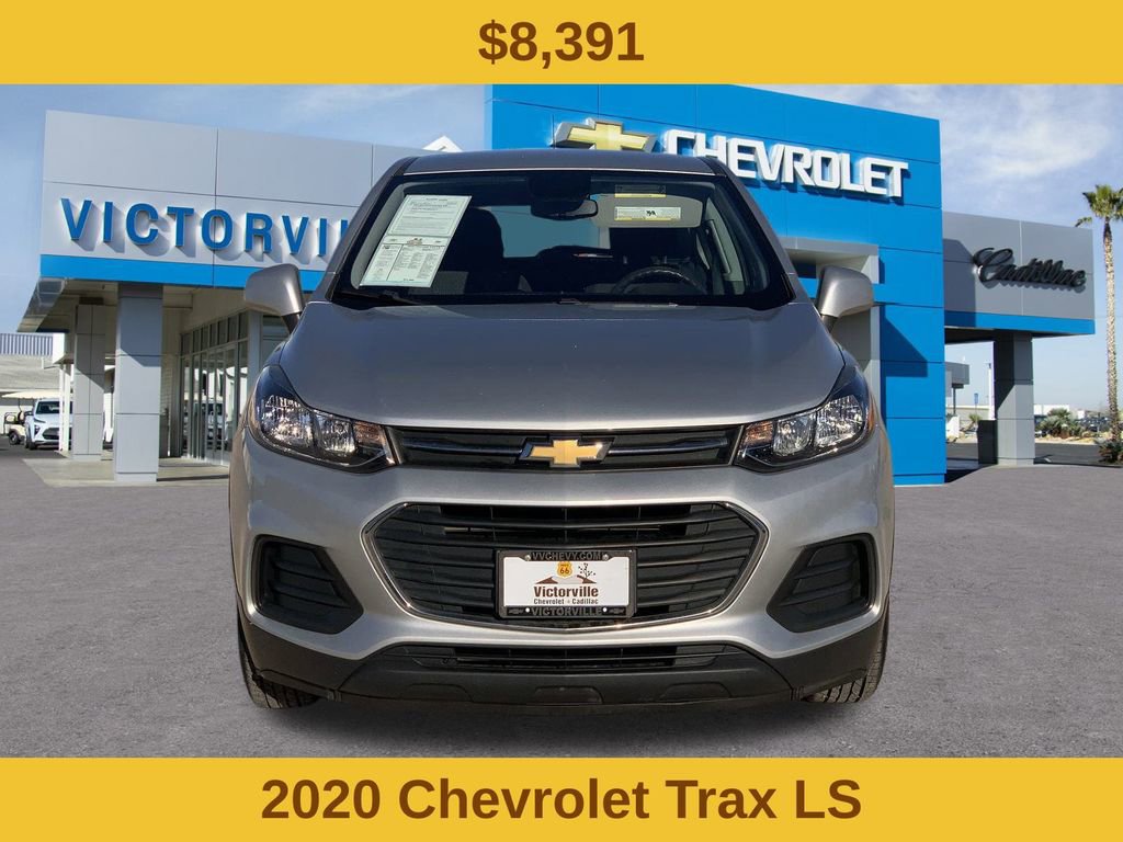 2020 Chevrolet Trax LS photo 2