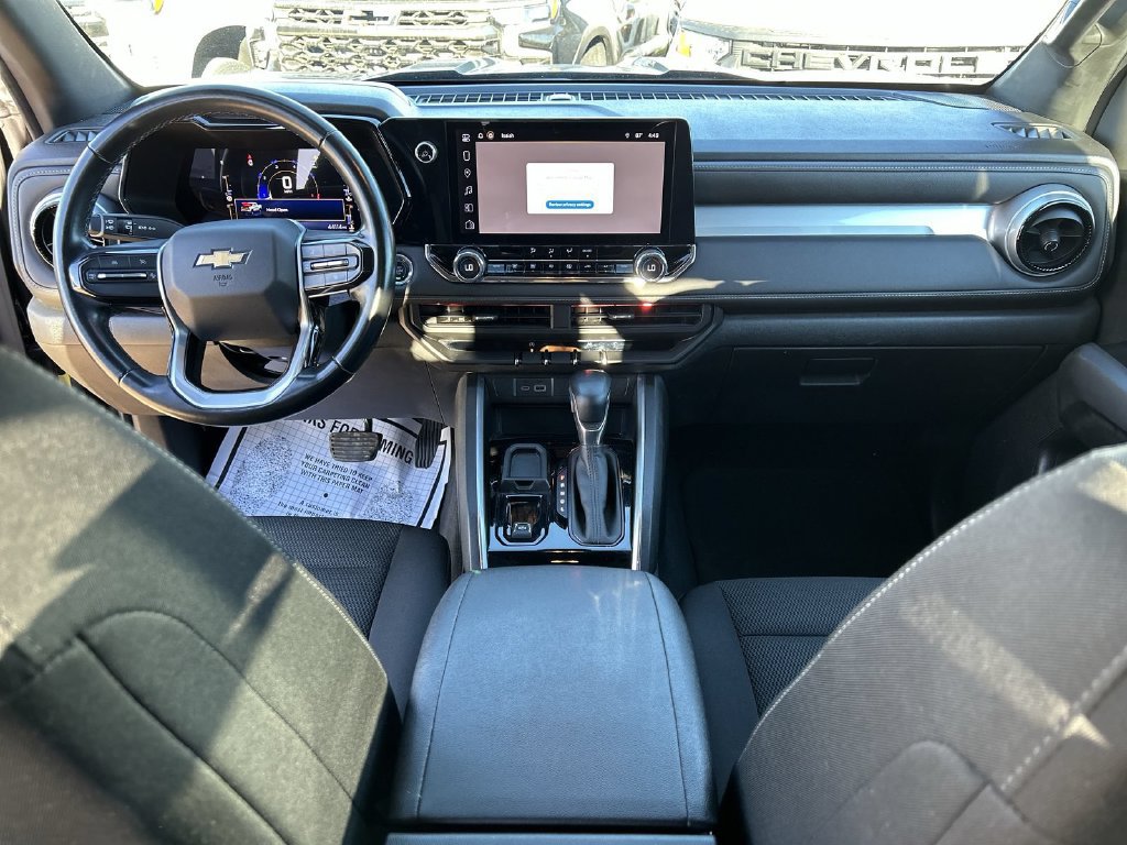 2023 Chevrolet Colorado LT - Photo 23