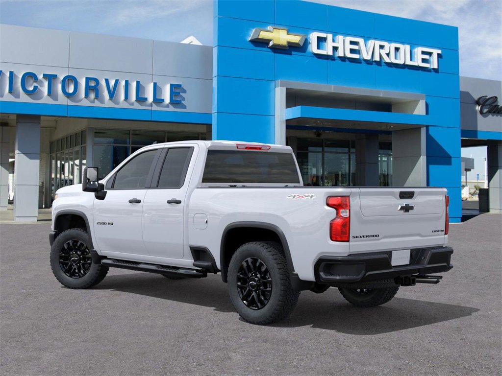 2026 Chevrolet Silverado 2500HD Custom photo 3