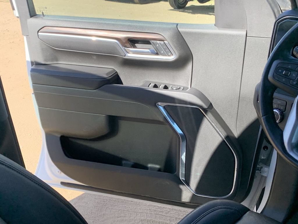 2025 GMC Sierra 1500 SLT - Photo 20