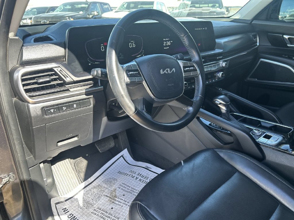 2024 Kia Telluride S - Photo 13