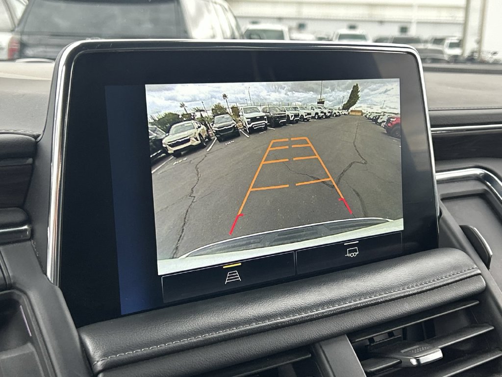 2023 Chevrolet Suburban LT - Photo 18
