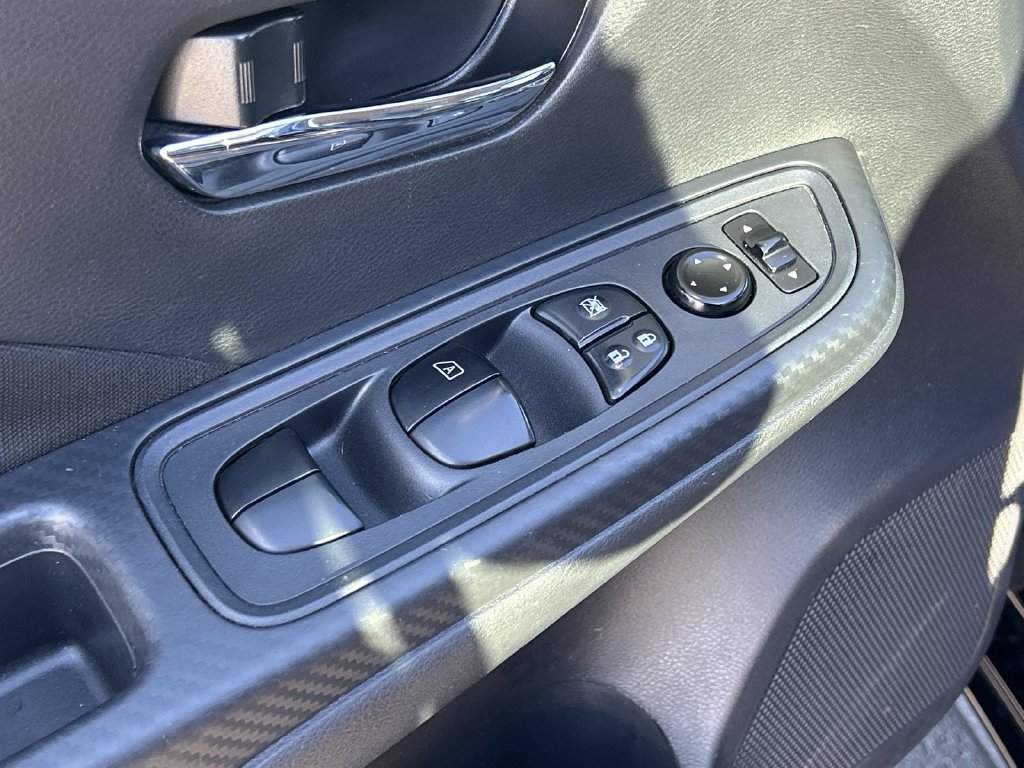 2022 Nissan Versa Sedan SV - Photo 28