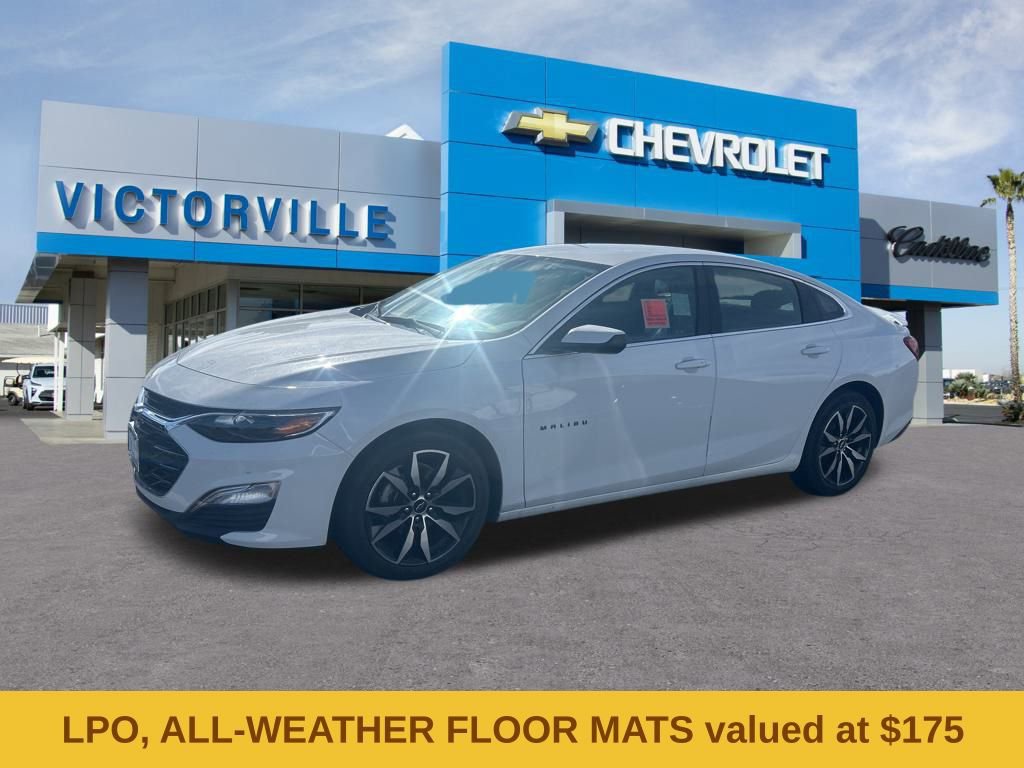 2024 Chevrolet Malibu RS photo 2