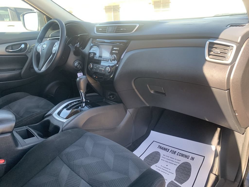 2016 Nissan Rogue S - Photo 28