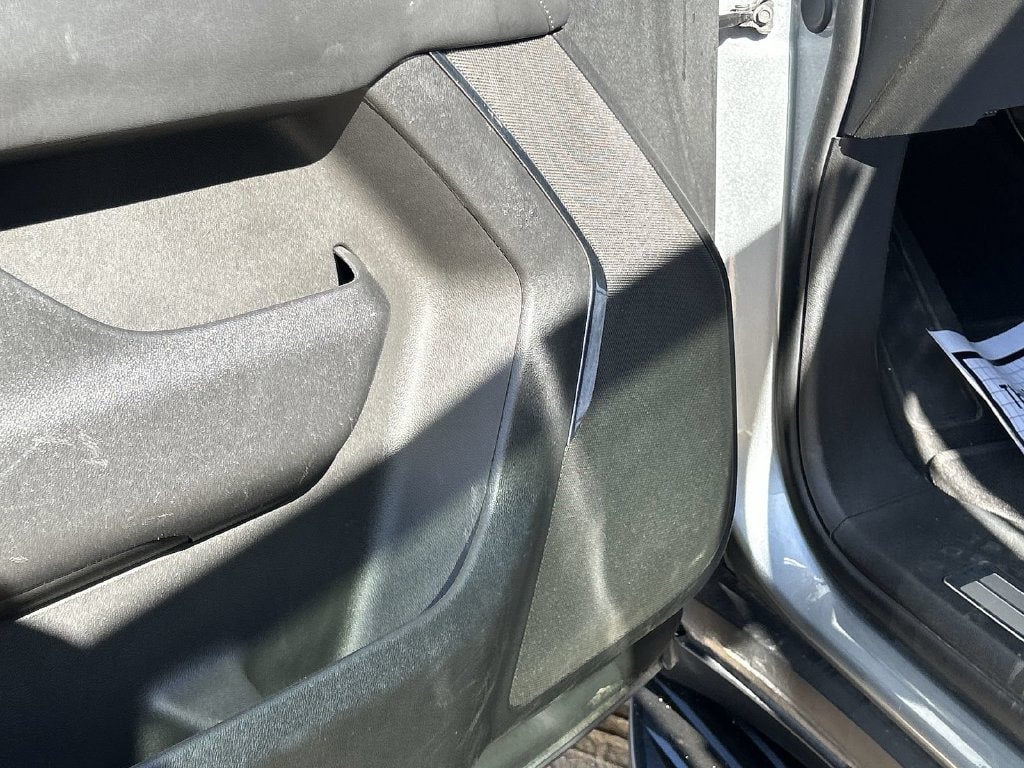 2025 Chevrolet Suburban LT - Photo 22